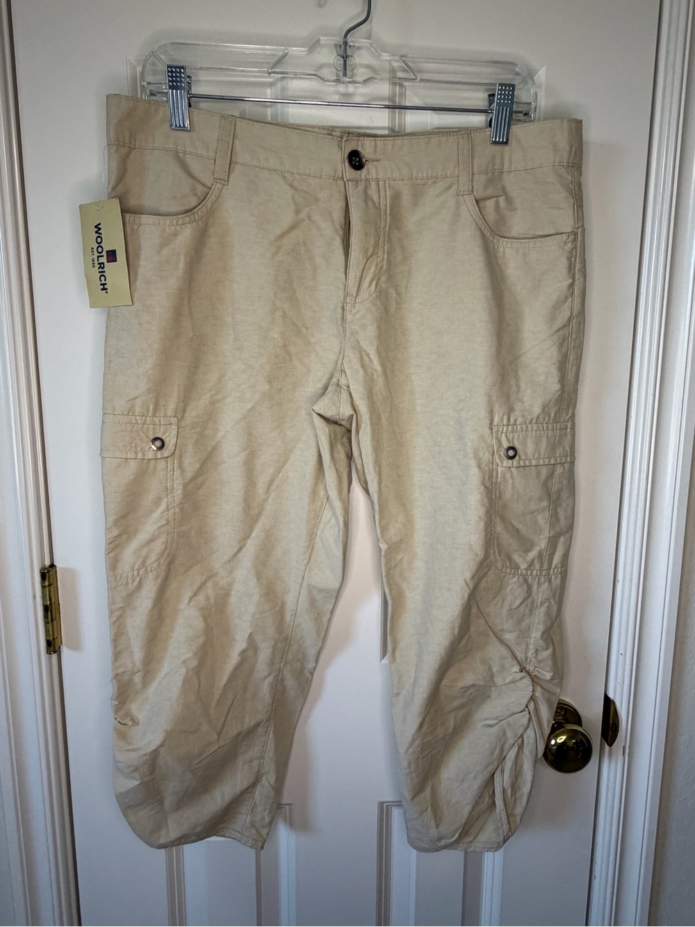 NWT Woolrich Women’s Light Beige Hiking Capri Pants size 8